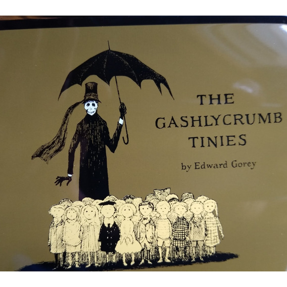 Edward Gorey The Gashlycrumb Tinies Green Metal Lunchbox Tin 2003 Gothic Spooky - Picture 6 of 11